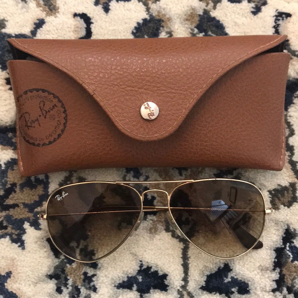 Ray-Ban gold aviators 🕶 w/ case